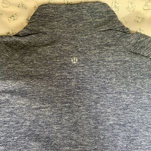Lululemon pullover no tags 9/10 condition